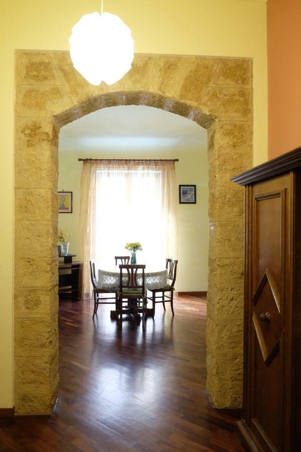 Apartamento La Casa Di Tufo Palermo Exterior foto